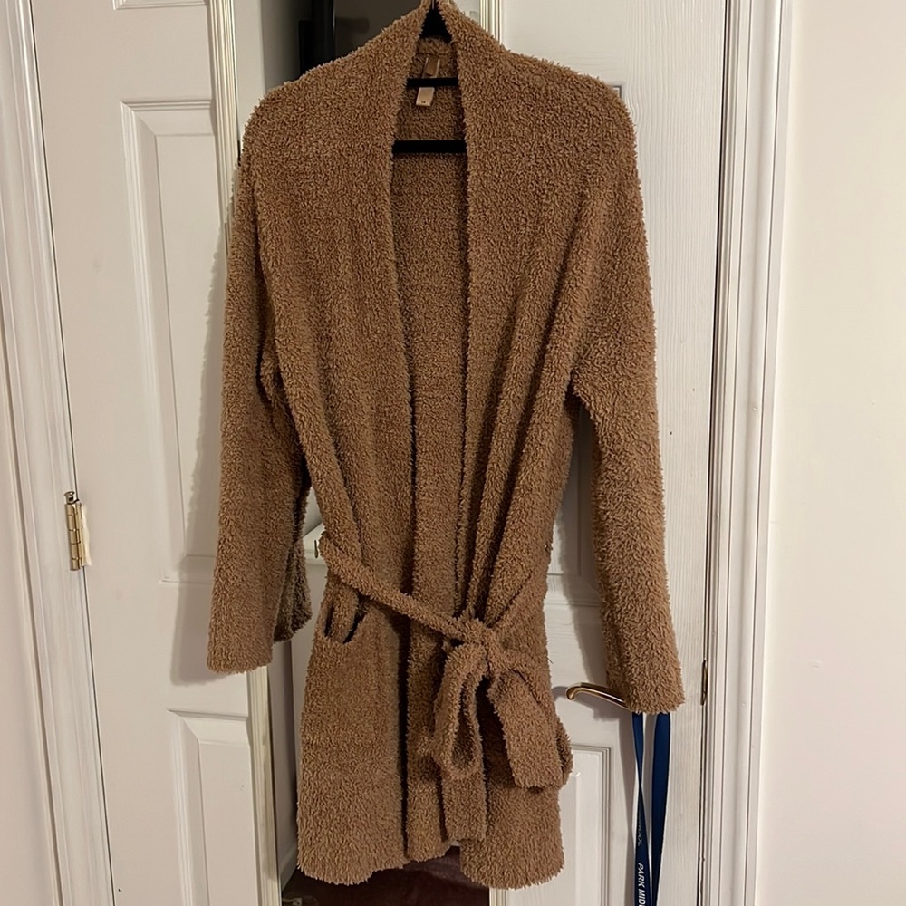 Preowned SKIMS Tan Robe, size S/M